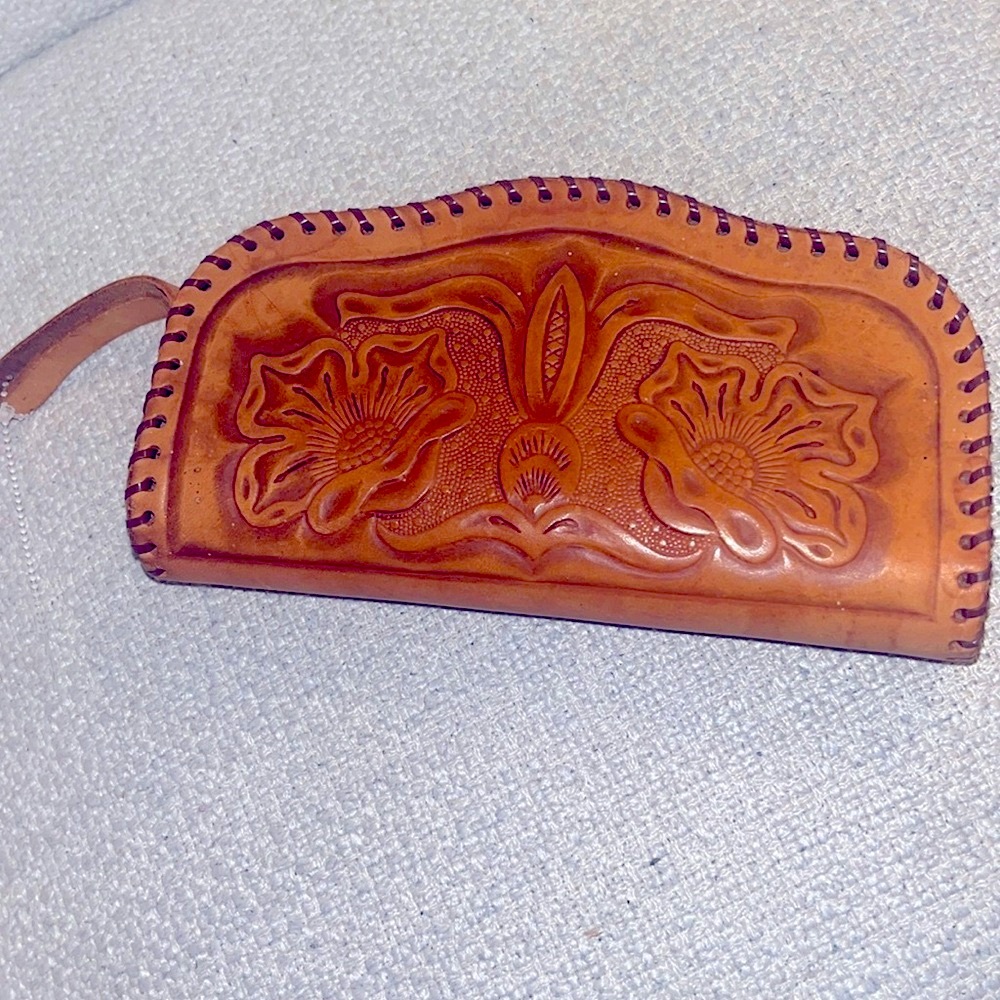 Vintage leather wallet zipper pouch
